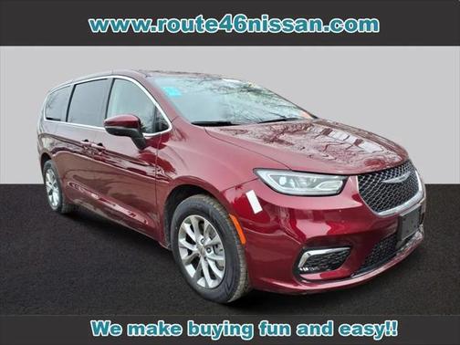 2023 Chrysler Pacifica Touring L