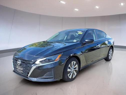 2023 Nissan Altima S FWD