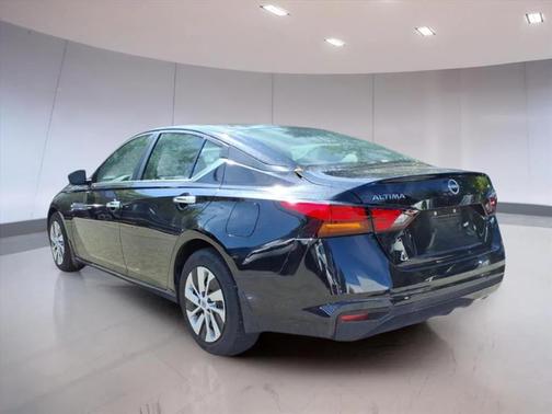2023 Nissan Altima S FWD