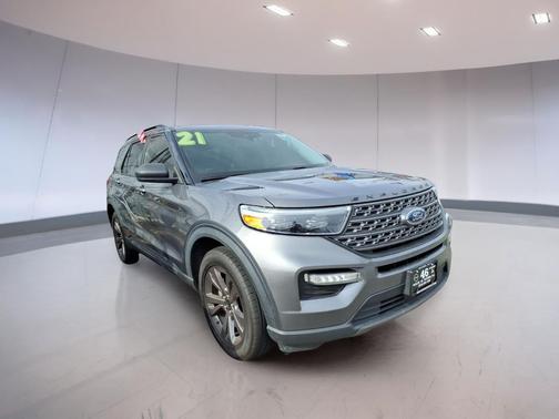 Carbonized Gray 2021 Ford Explorer XLT