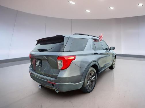 Carbonized Gray 2021 Ford Explorer XLT