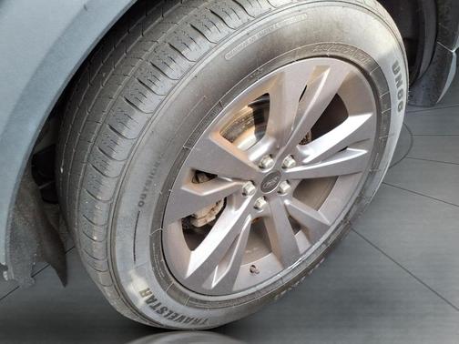 Carbonized Gray 2021 Ford Explorer XLT