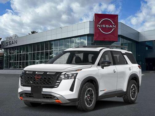 Everest White Pearl Tricoat 2026 Nissan Pathfinder Rock Creek