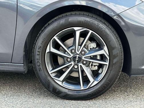 Gravity Gray 2023 Kia Forte LXS