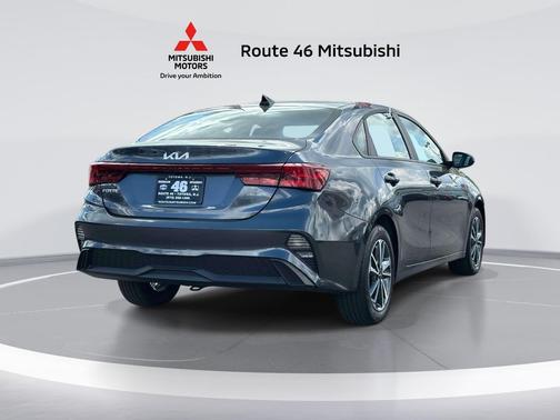 Gravity Gray 2023 Kia Forte LXS