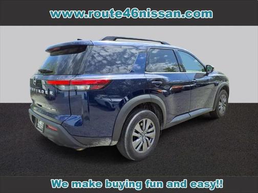 2024 Nissan Pathfinder SV 4WD