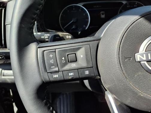 2024 Nissan Pathfinder SV 4WD
