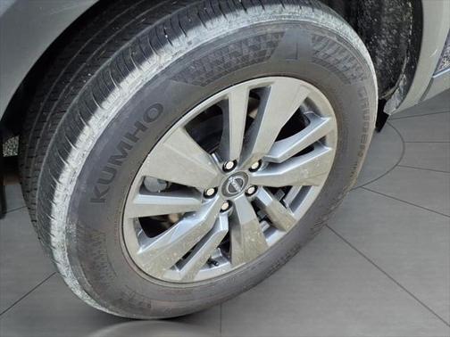 2024 Nissan Pathfinder SV 4WD