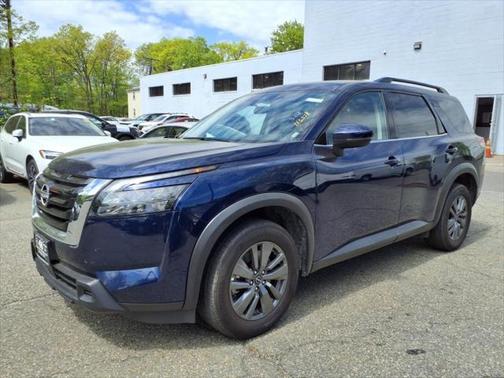 2024 Nissan Pathfinder SV 4WD