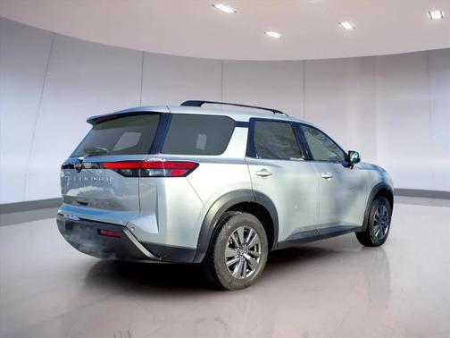 2025 Nissan Pathfinder SV 4WD