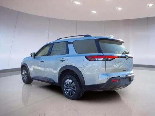 2025 Nissan Pathfinder SV 4WD