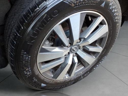 Scarlet Ember 2024 Nissan Pathfinder SL 4WD