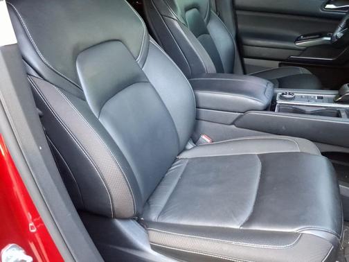 Scarlet Ember 2024 Nissan Pathfinder SL 4WD