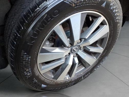 Scarlet Ember 2024 Nissan Pathfinder SL 4WD