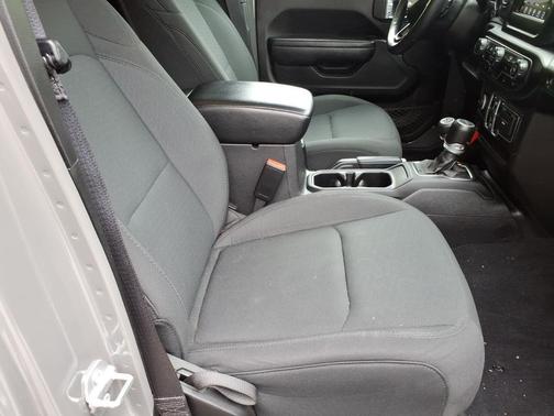 Sting-Gray Clearcoat 2022 Jeep Gladiator Sport S