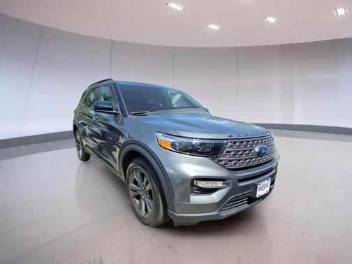 Carbonized Gray Metallic 2023 Ford Explorer XLT