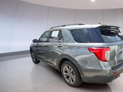 Carbonized Gray Metallic 2023 Ford Explorer XLT