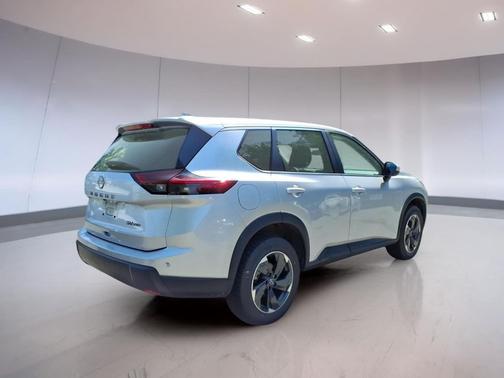 Brilliant Silver Metallic 2024 Nissan Rogue SV