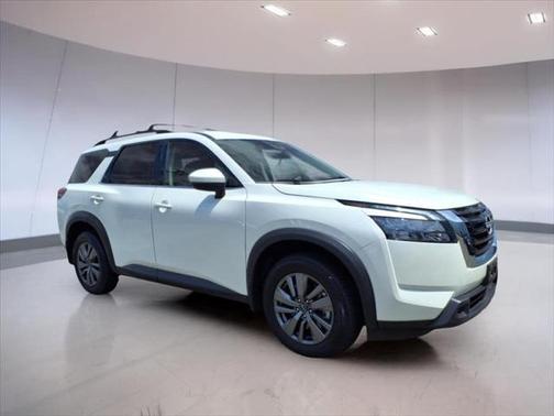 2024 Nissan Pathfinder SV 4WD