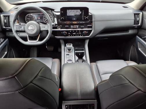 2022 Nissan Pathfinder SL 4WD