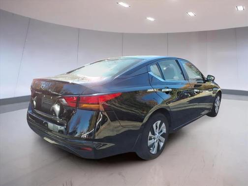 2023 Nissan Altima S FWD