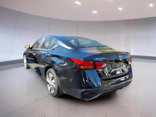 2023 Nissan Altima S FWD