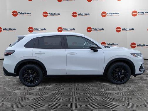 Platinum White Pearl 2026 Honda HR-V AWD Sport