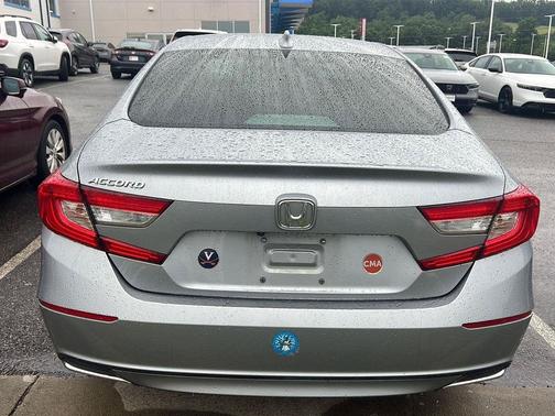 Lunar Silver Metallic 2018 Honda Accord LX