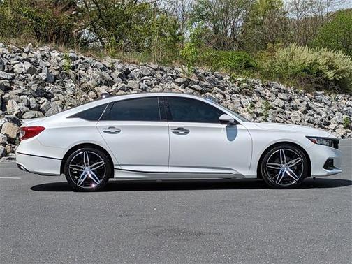 2022 Honda Accord Touring 2.0T