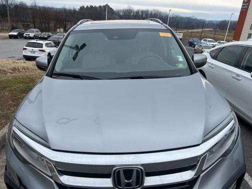 2021 Honda Pilot Touring 8-Passenger