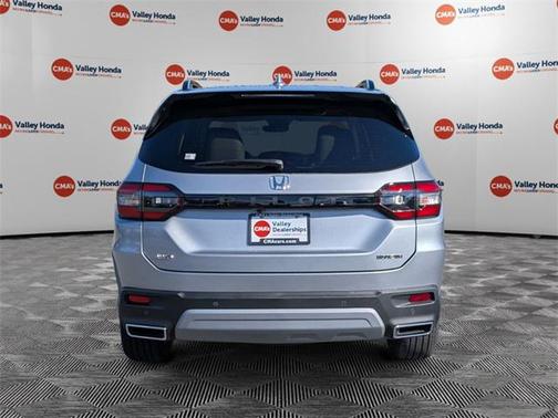 2025 Honda Pilot Touring 8-Passenger