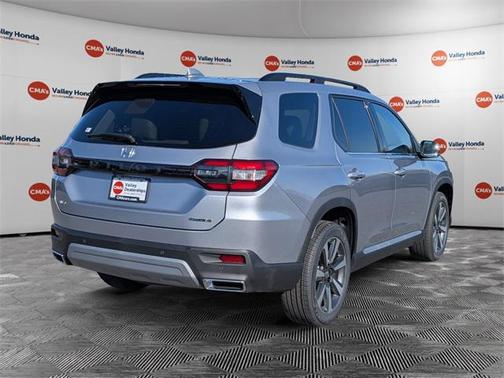 2025 Honda Pilot Touring 8-Passenger