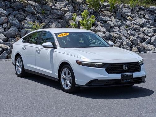 Platinum White Pearl 2025 Honda Accord LX 1.5T