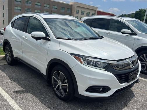 Platinum White Pearl 2022 Honda HR-V EX
