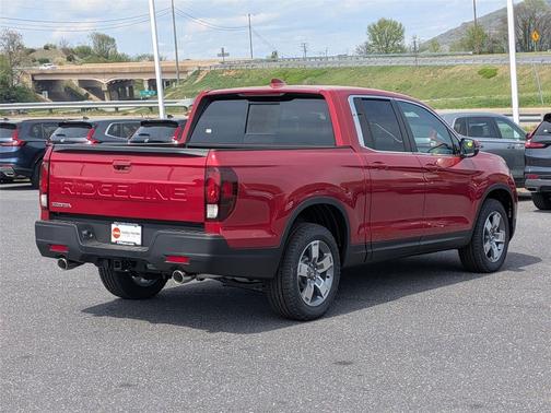 Radiant Red Metallic II 2026 Honda Ridgeline RTL