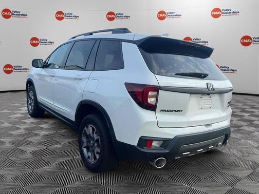 Platinum White Pearl 2022 Honda Passport AWD TrailSport