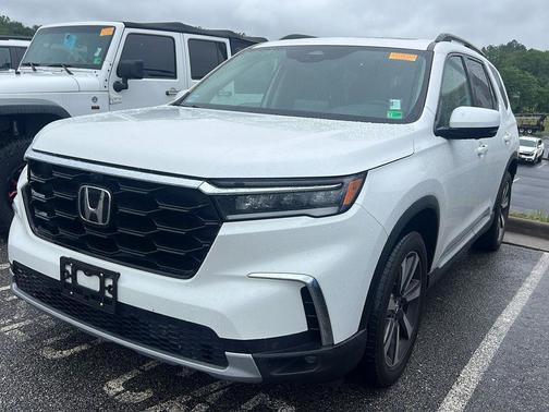 Platinum White Pearl 2024 Honda Pilot Elite