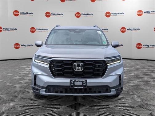 2025 Honda Pilot Touring 8-Passenger