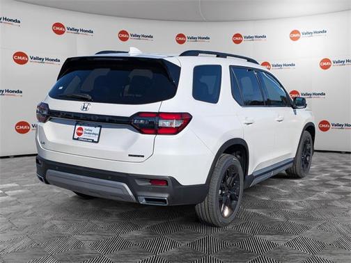 2025 Honda Pilot Touring 8-Passenger