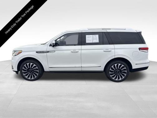 2023 Lincoln Navigator Black Label