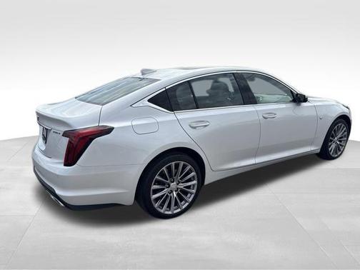 2022 Cadillac CT5 Premium Luxury RWD