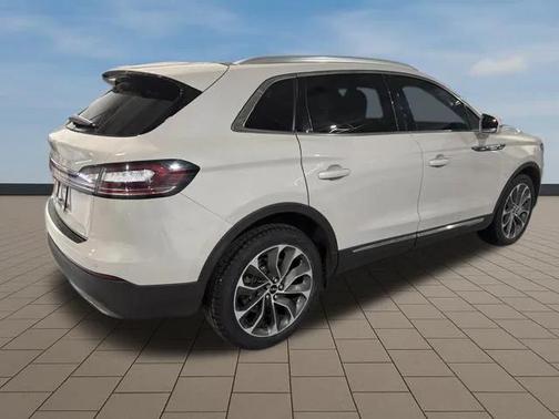 2021 Lincoln Nautilus Reserve