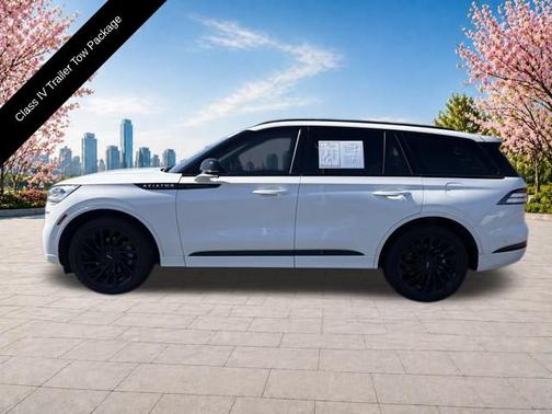 PRISTINE WHITE MET 3C 2023 Lincoln Aviator BLACK LABEL