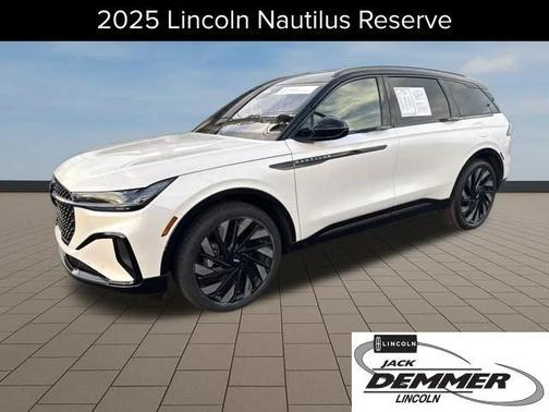 2025 Lincoln Nautilus Reserve