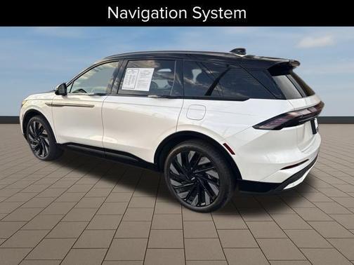 2025 Lincoln Nautilus Reserve