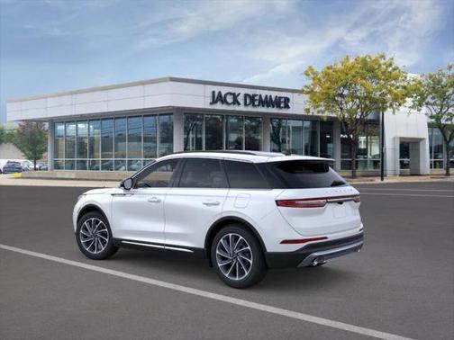 2025 Lincoln Corsair Premiere