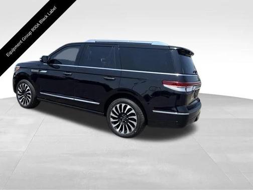 2022 Lincoln Navigator Black Label