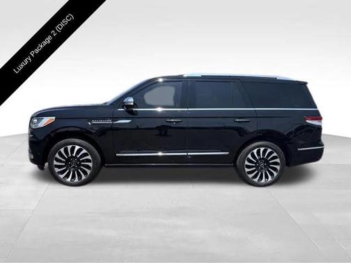 2022 Lincoln Navigator Black Label