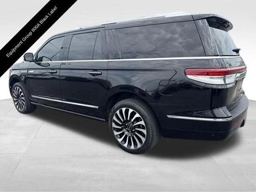 2022 Lincoln Navigator Black Label