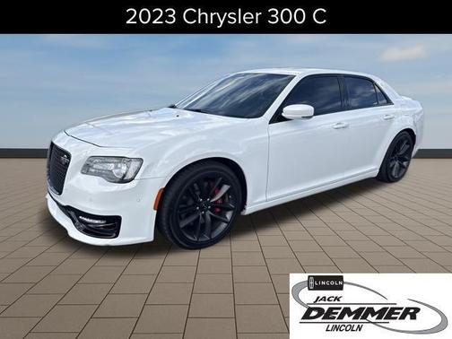 2023 Chrysler 300 C